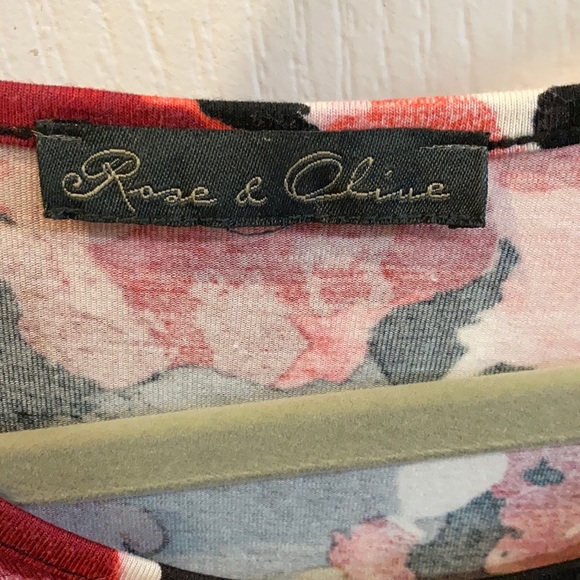 | Flowery Blouse | - Picture 3 of 3